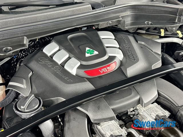 Used 2024 Alfa Romeo Stelvio Quadrifoglio w/ Active Assist Plus Package image 46