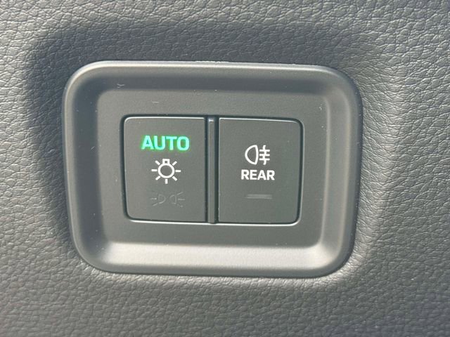 Used 2024 Porsche Cayenne Coupe image 26