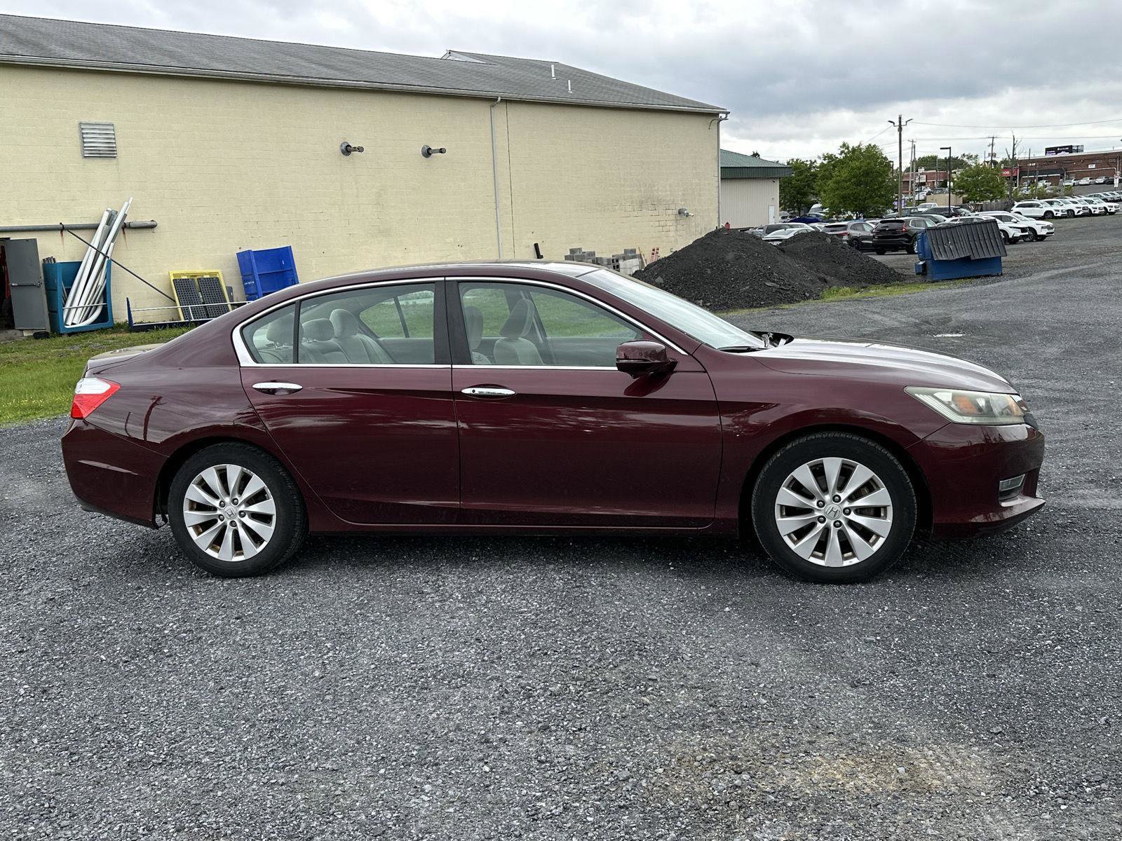 Used 2013 Honda Accord EX image 9