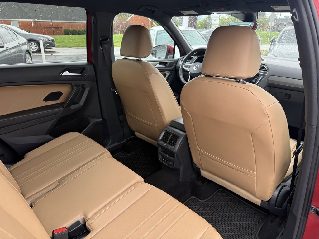 Used 2022 Volkswagen Tiguan SE image 22