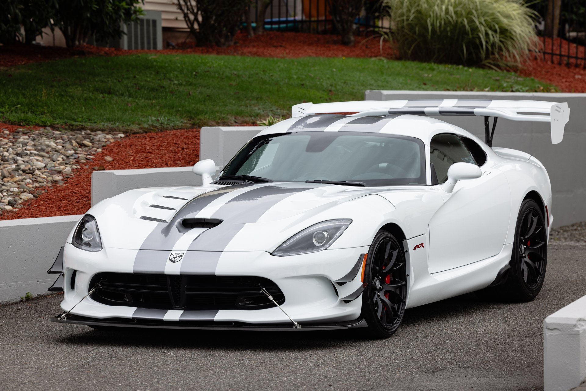 Used 2017 Dodge Viper ACR w/ Extreme Aero Package RWD image 12