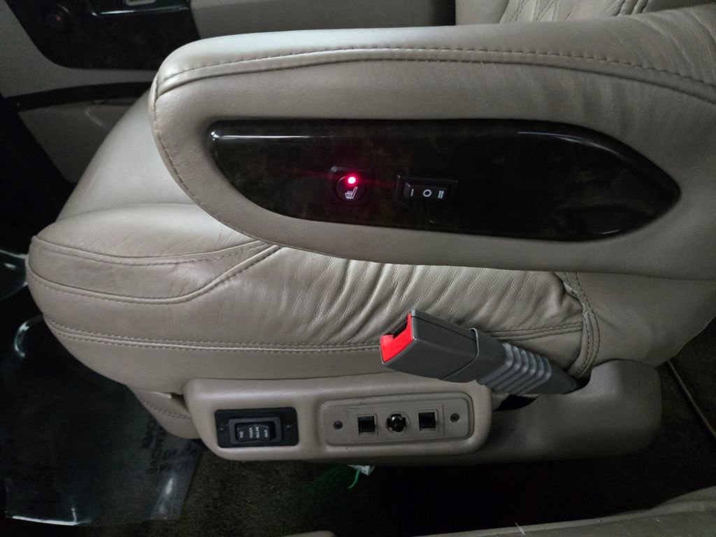 Used 2023 GMC Savana 2500 image 21