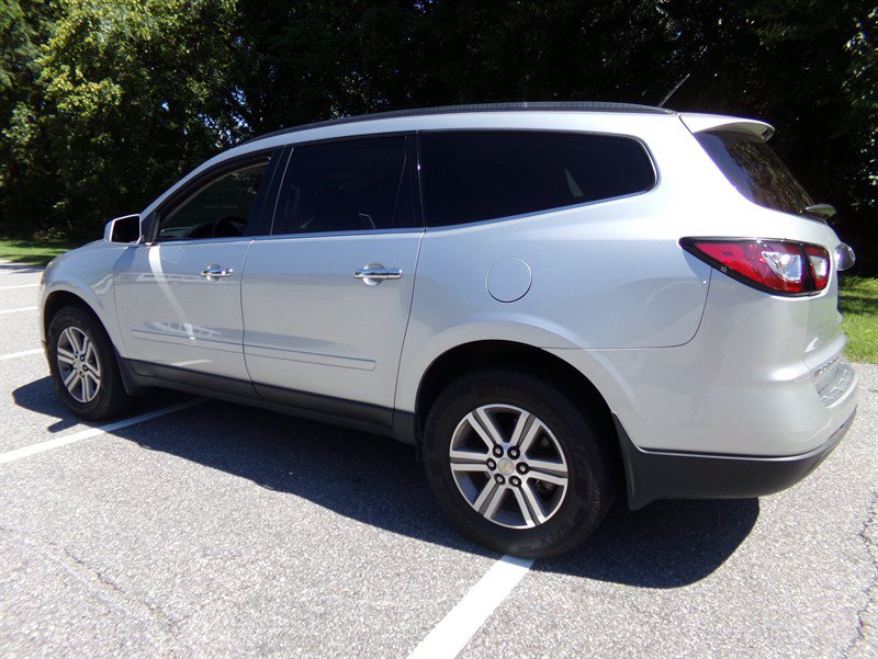 Used 2017 Chevrolet Traverse LT AWD/4WD image 9