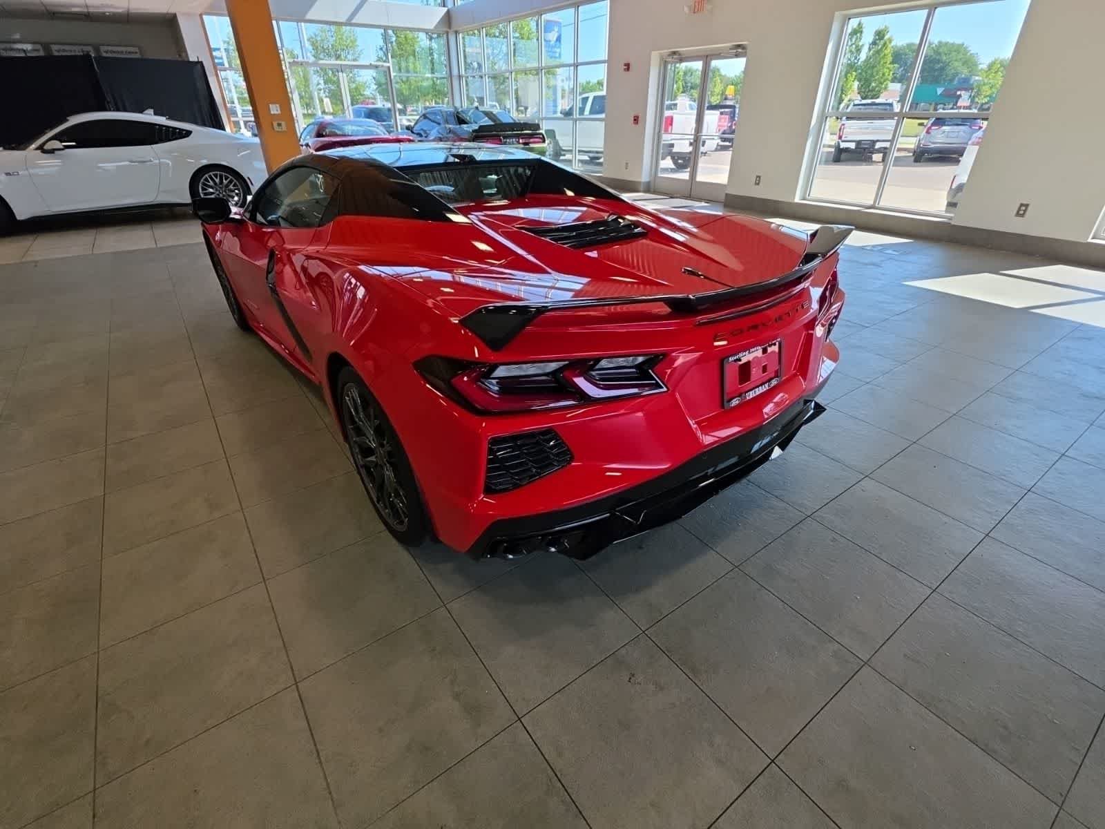 Used 2023 Chevrolet Corvette Stingray Preferred Conv w/ Z51 Performance Package RWD image 13