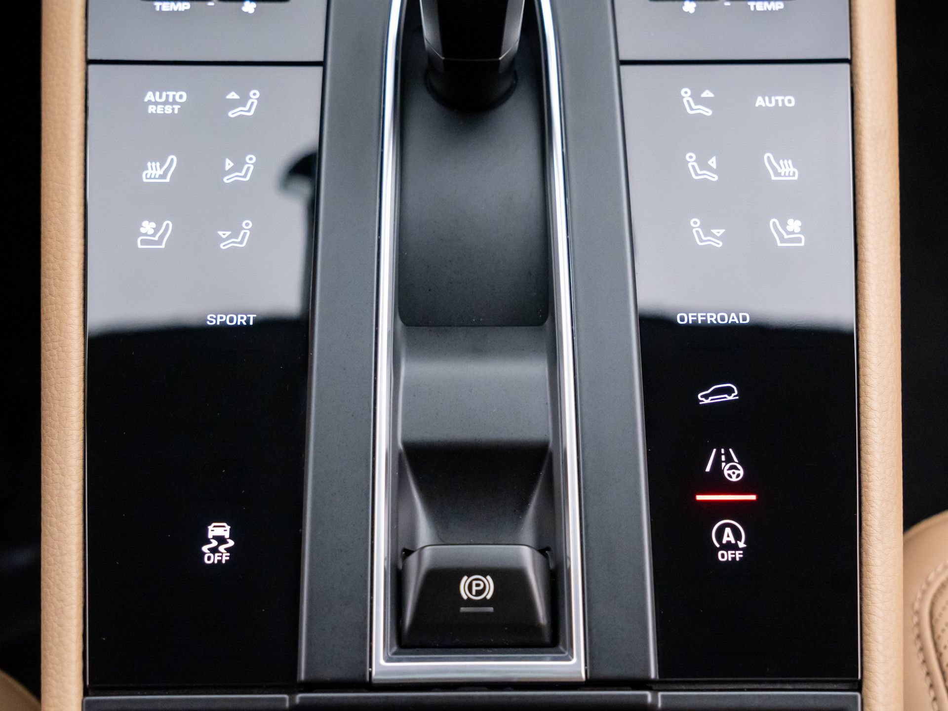 Certified 2026 Porsche Macan AWD/4WD image 27