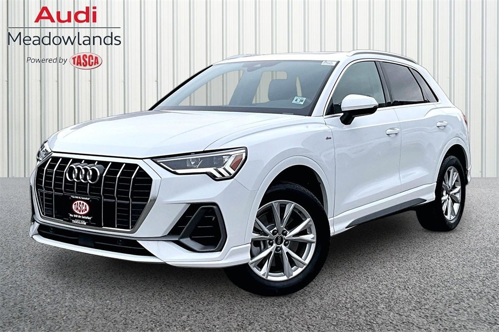 Used 2025 Audi Q3 2.0T Premium w/ Convenience Package image 1