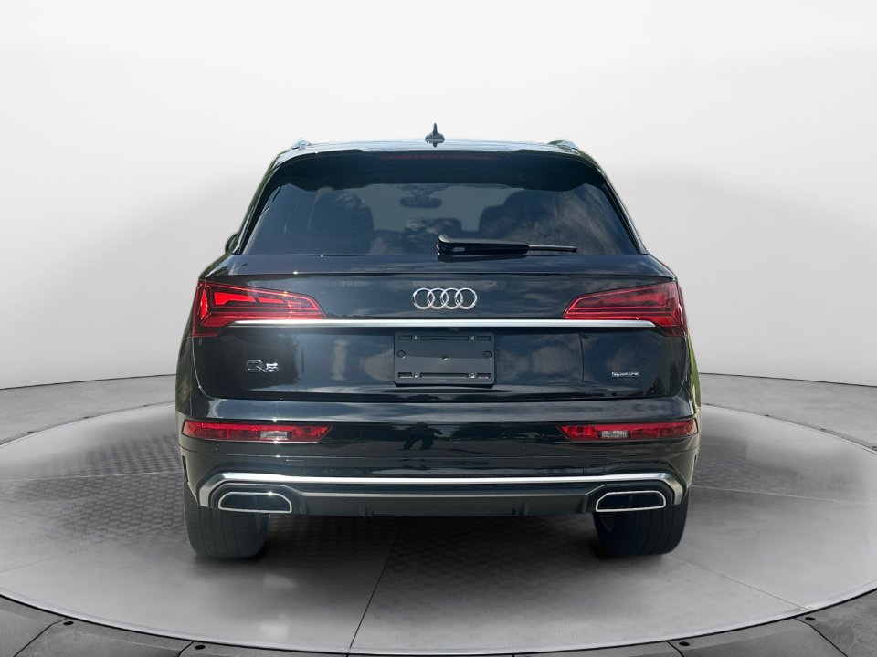 Certified 2024 Audi Q5 2.0T Prestige w/ Prestige Package AWD/4WD image 6
