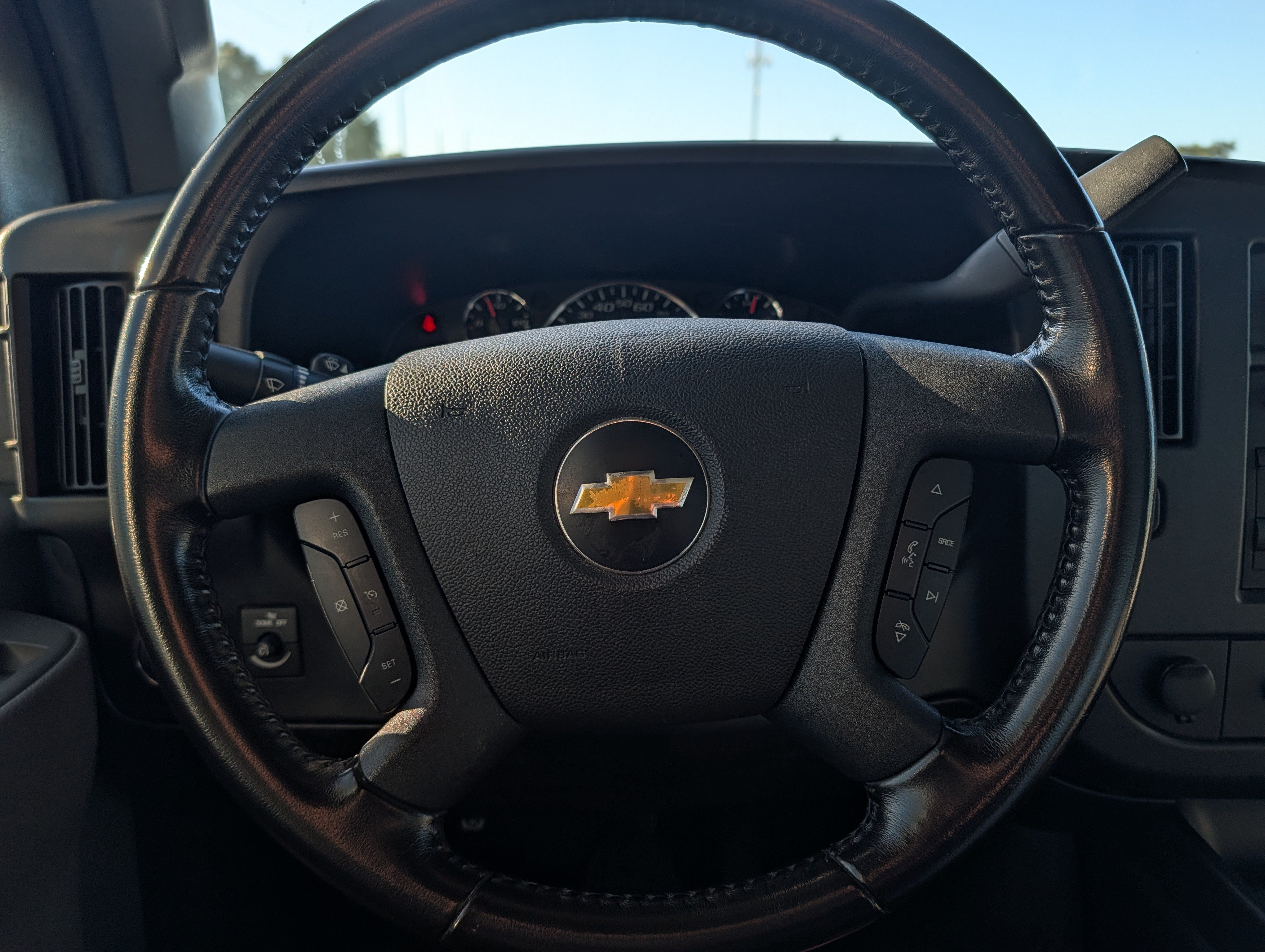Used 2021 Chevrolet Express 3500 w/ Power Convenience Package RWD image 21