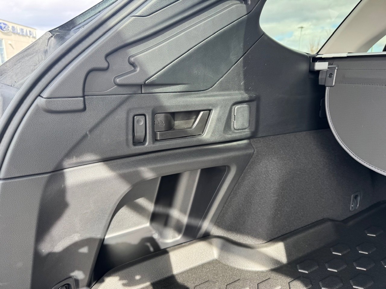 Certified 2025 Subaru Outback Premium w/ Popular Package #1A image 41