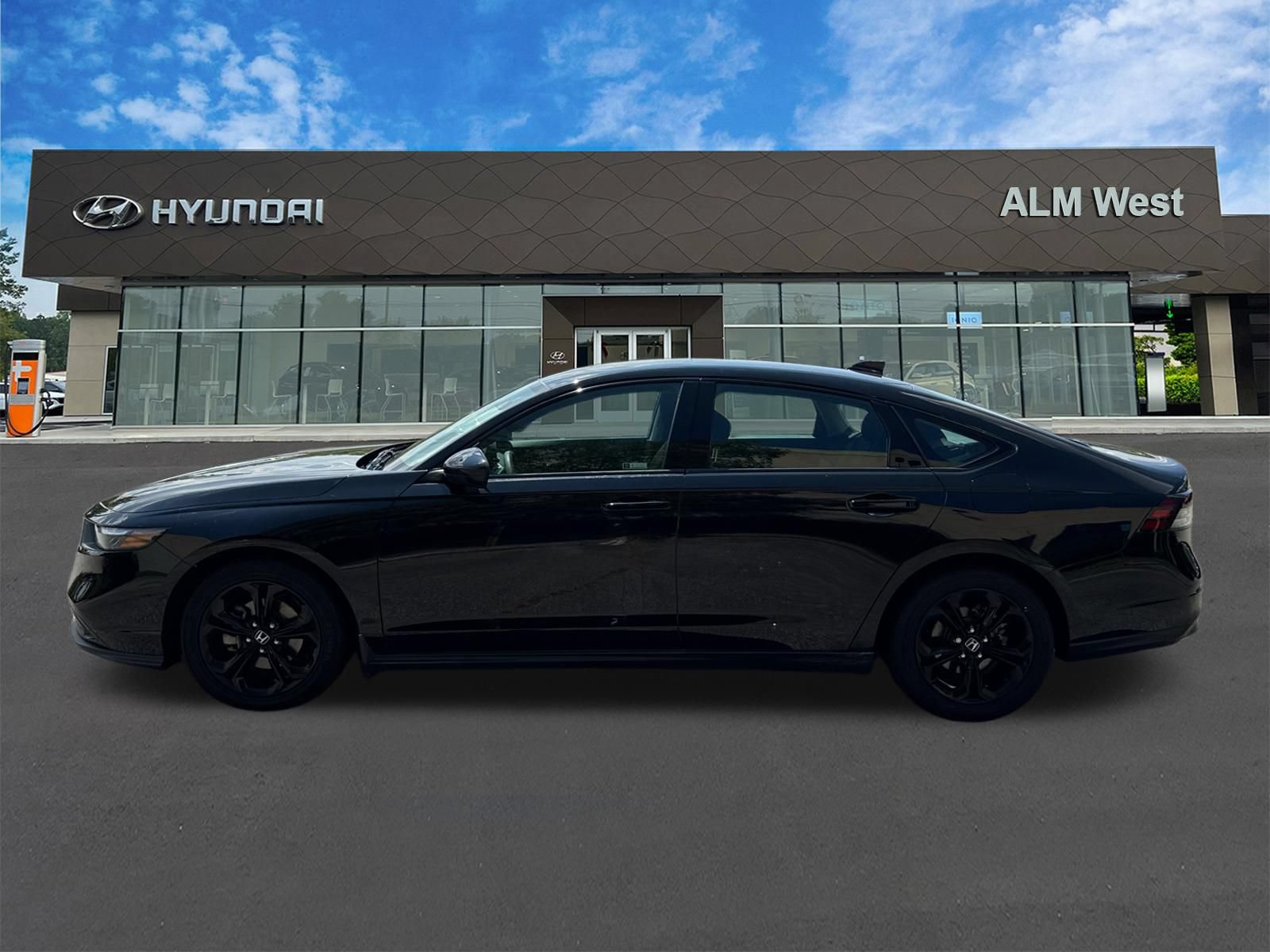 Used 2025 Honda Accord SE image 8