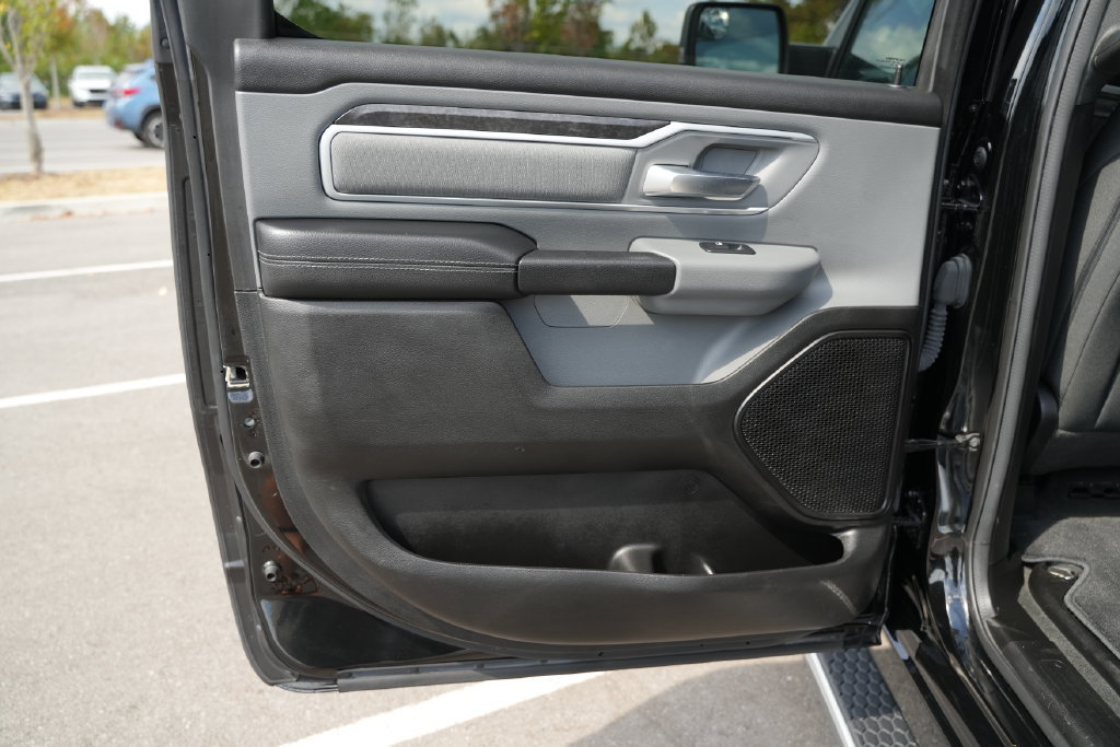 Used 2023 RAM 1500 Big Horn AWD/4WD image 16