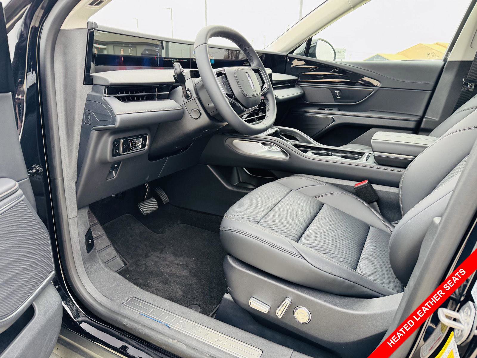 New 2026 Lincoln Nautilus Premier AWD/4WD image 3