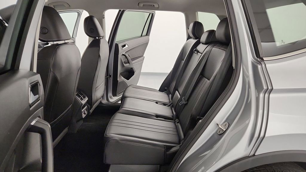 Used 2022 Volkswagen Tiguan SE AWD/4WD image 27