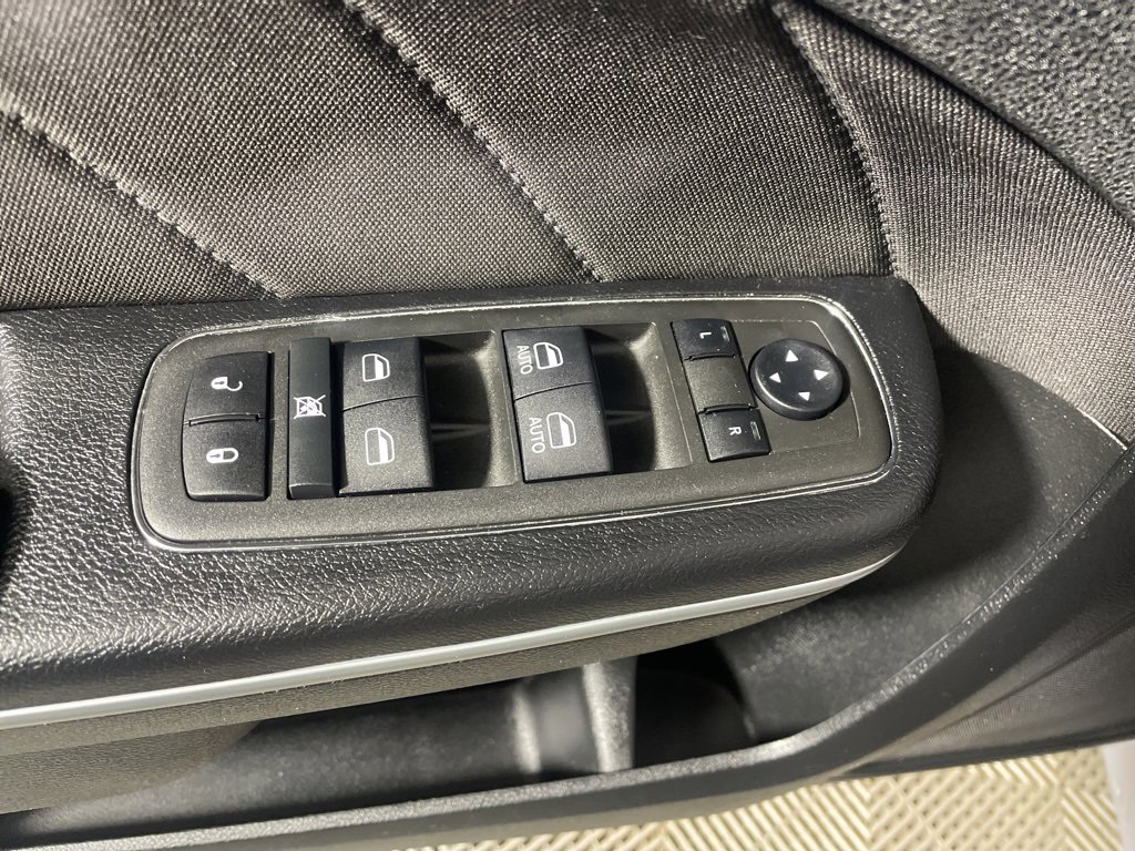 Used 2022 Dodge Charger GT image 9