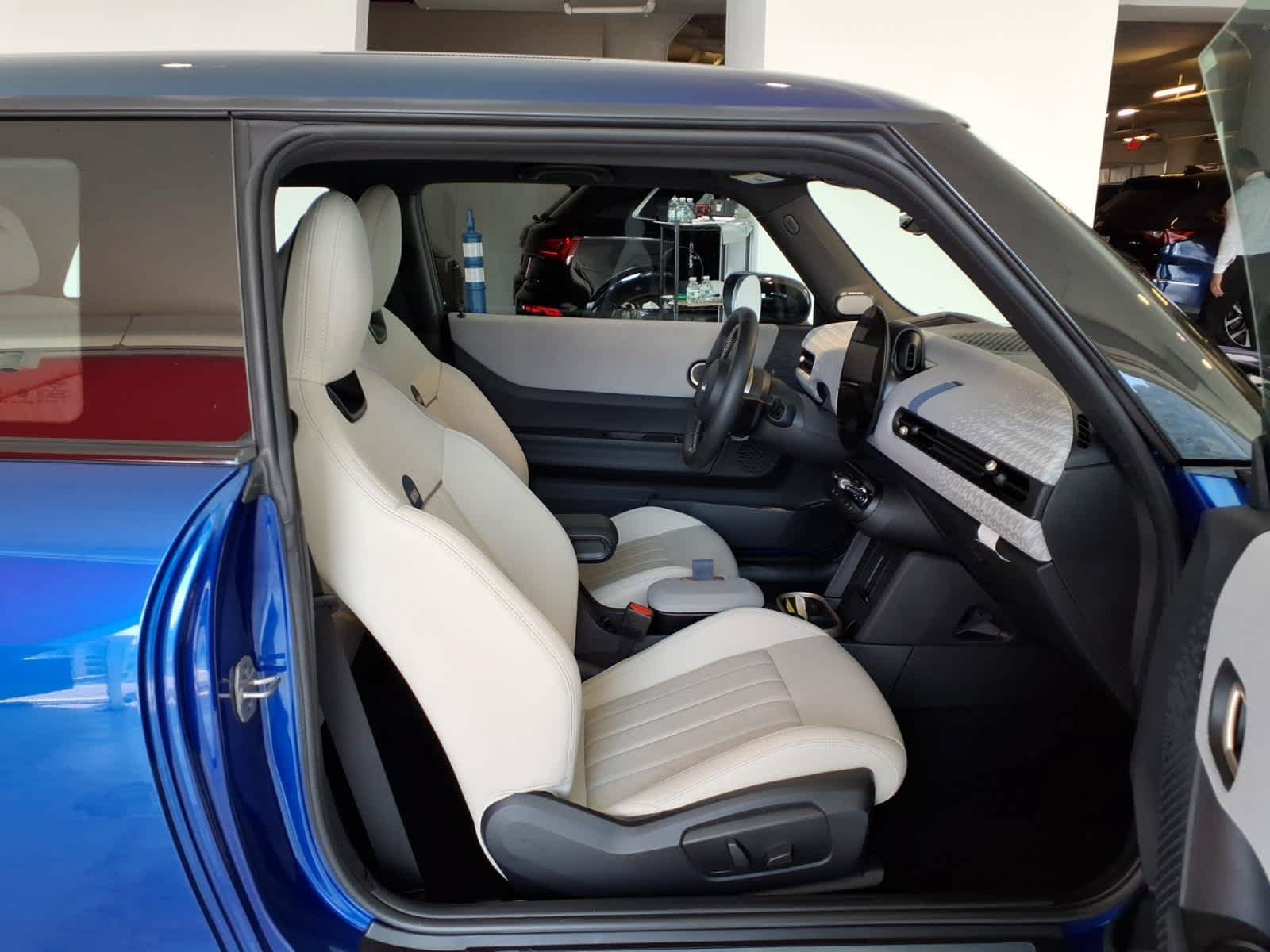 Used 2025 MINI Cooper S FWD image 17