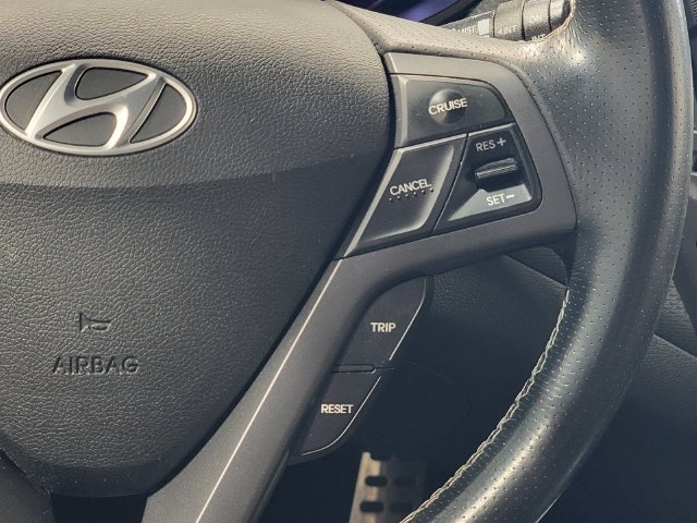 Used 2016 Hyundai Veloster Turbo w/ Option Group 04 FWD image 27