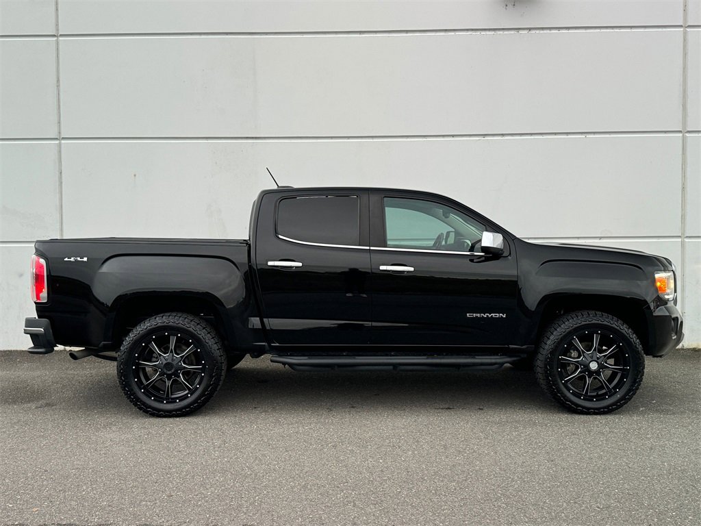 Used 2017 GMC Canyon SLT w/ Driver Alert Package image 8
