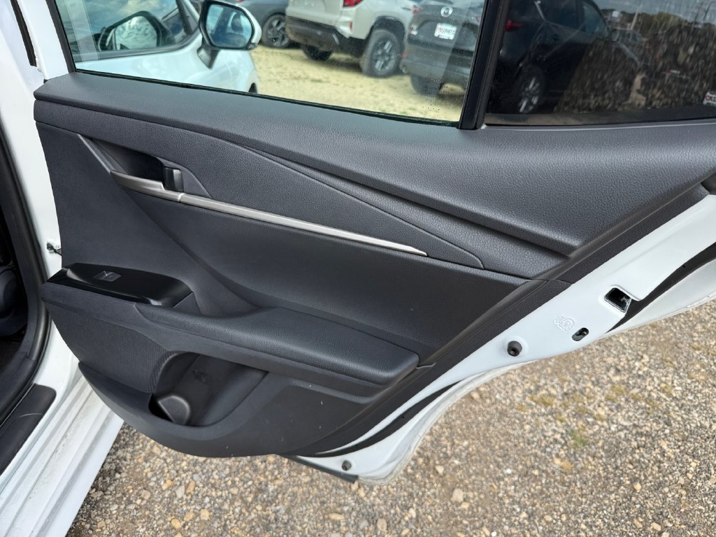 Used 2026 Toyota Camry SE FWD image 35