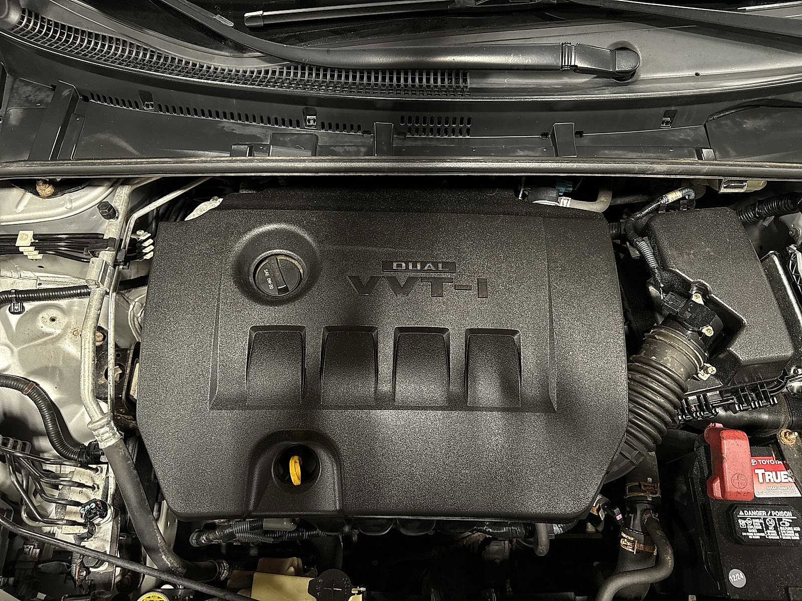 Used 2016 Toyota Corolla L image 12