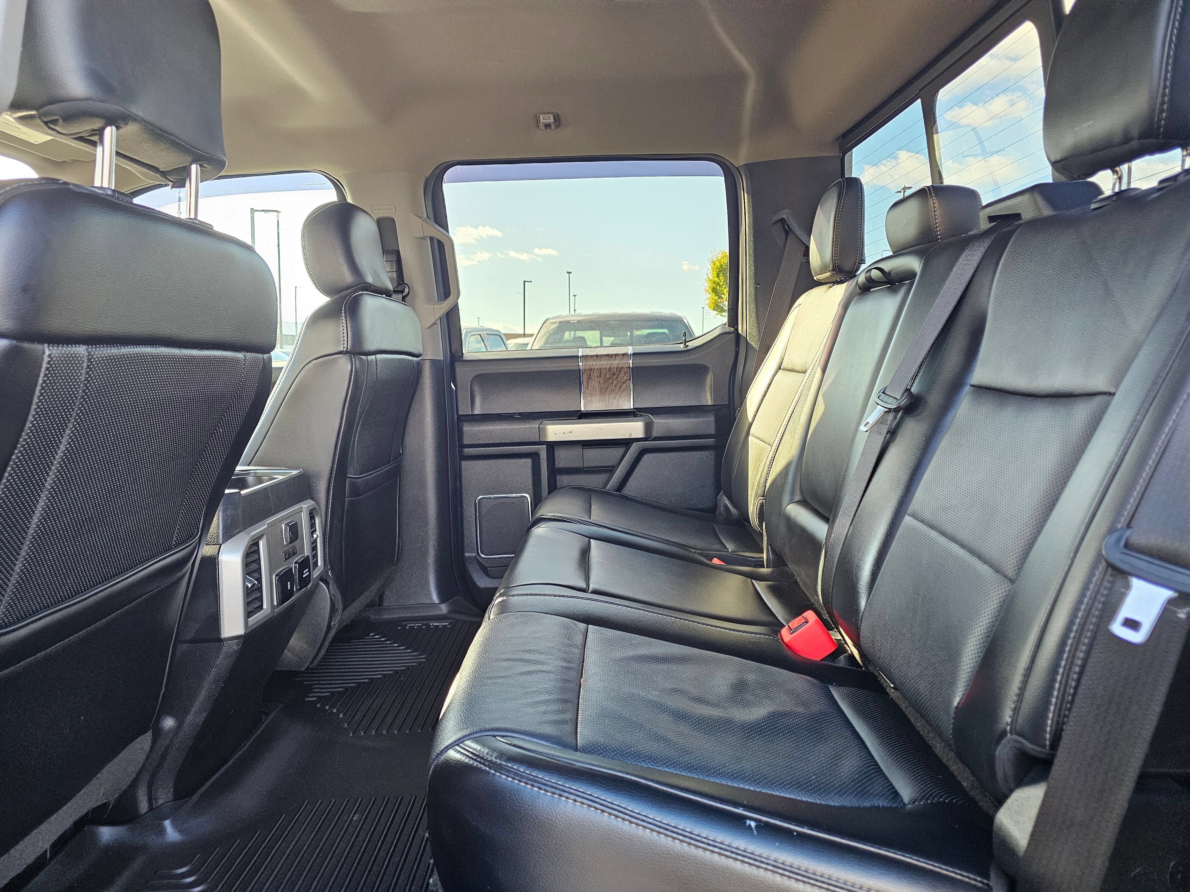 Used 2019 Ford F350 Lariat w/ Lariat Ultimate Package AWD/4WD image 15