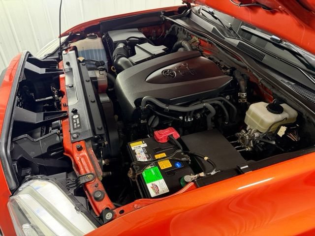 Used 2016 Toyota Tacoma TRD Off-Road w/ Towing Package AWD/4WD image 23