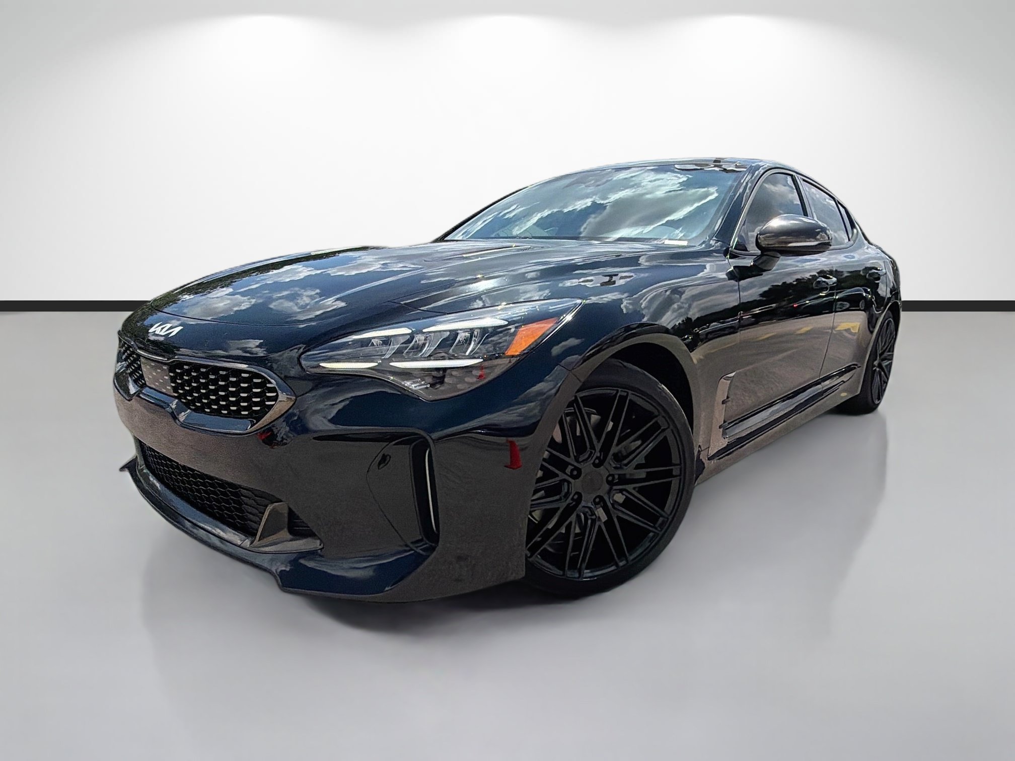 Used 2022 Kia Stinger GT-Line w/ Sun & Sound Package RWD image 1