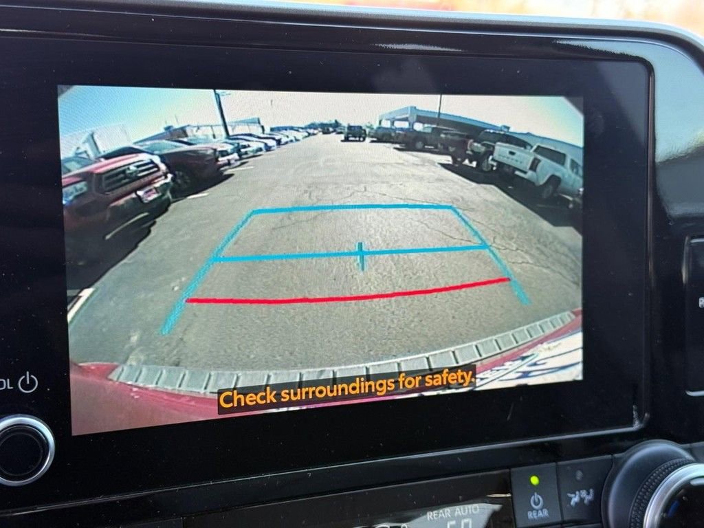 Certified 2023 Toyota Highlander XLE image 20