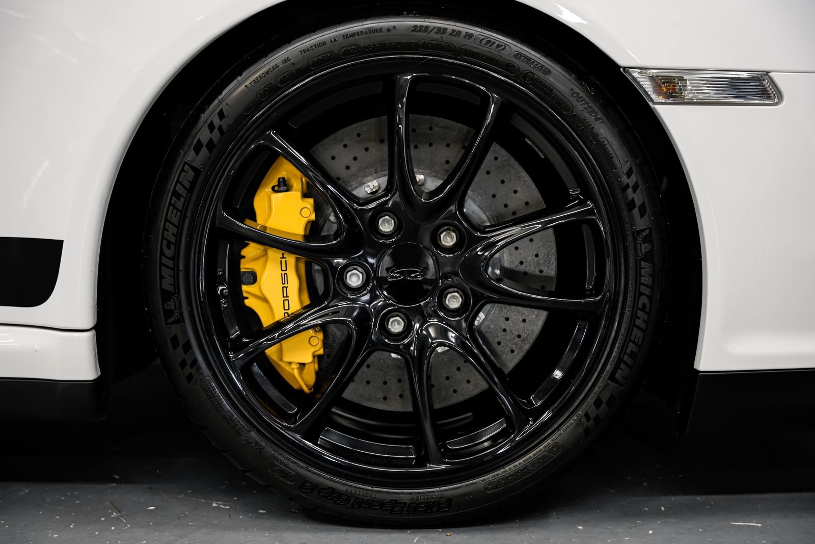 Used 2007 Porsche 911 GT3 RS RWD image 47