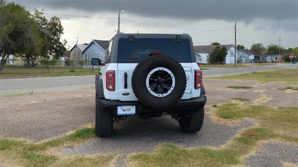 Used 2023 Ford Bronco Badlands image 7