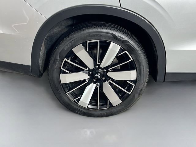 Used 2025 Mitsubishi Outlander SE AWD/4WD image 39