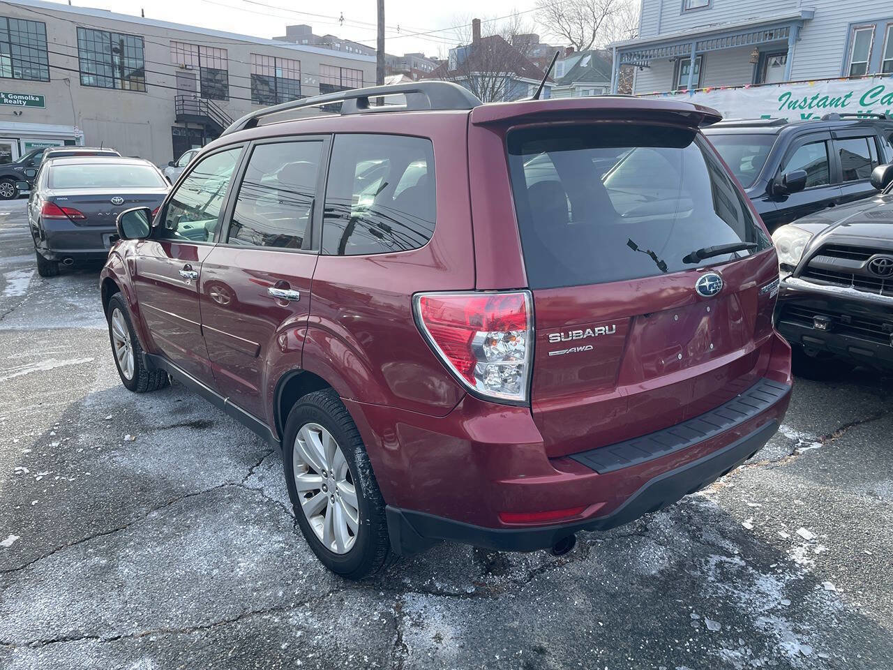 Used 2011 Subaru Forester 2.5X Limited image 5