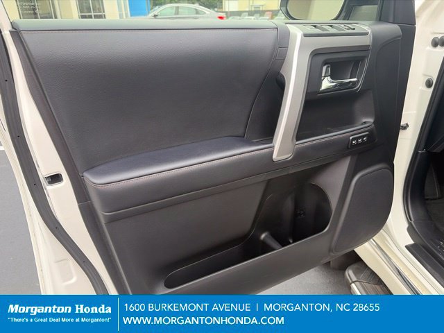 Used 2022 Toyota 4Runner Limited AWD/4WD image 12