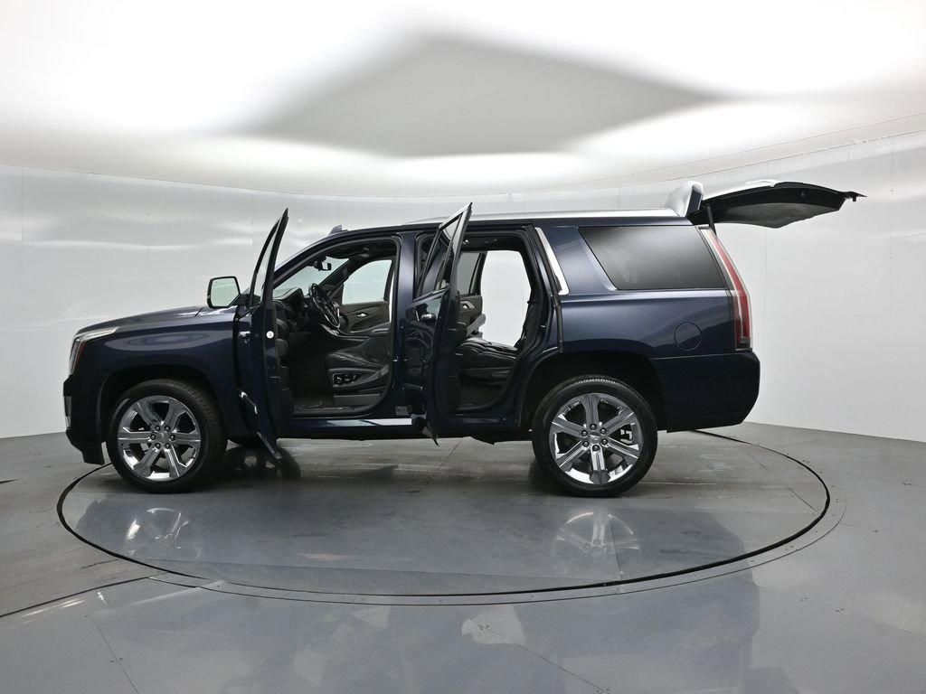 Used 2020 Cadillac Escalade Platinum image 38