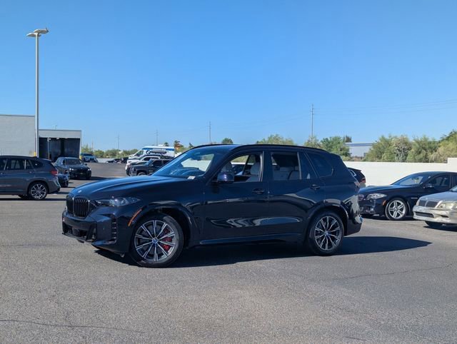 New 2026 BMW X5 xDrive50e w/ M Sport Package AWD/4WD image 2