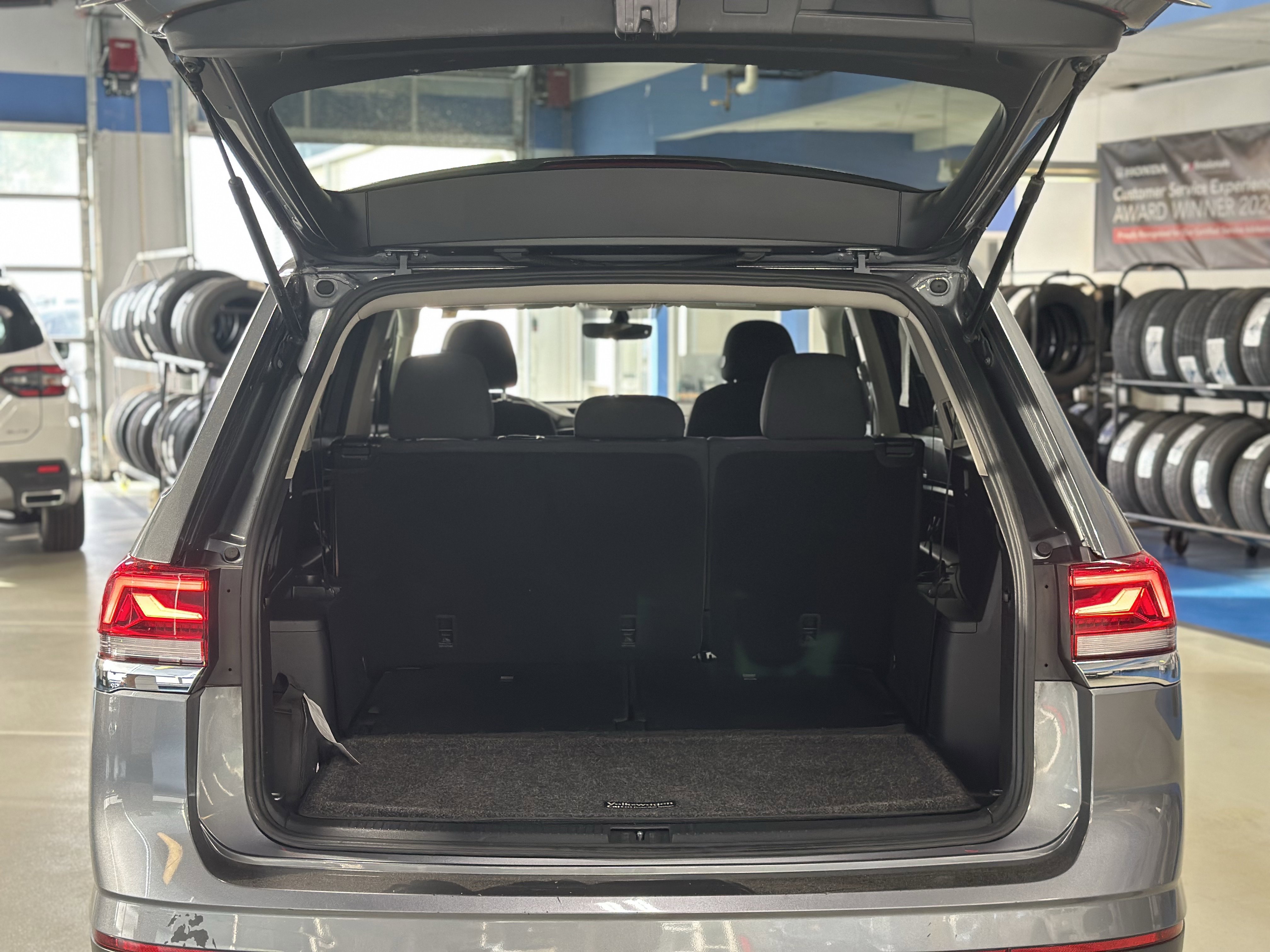 Used 2021 Volkswagen Atlas S AWD/4WD image 6