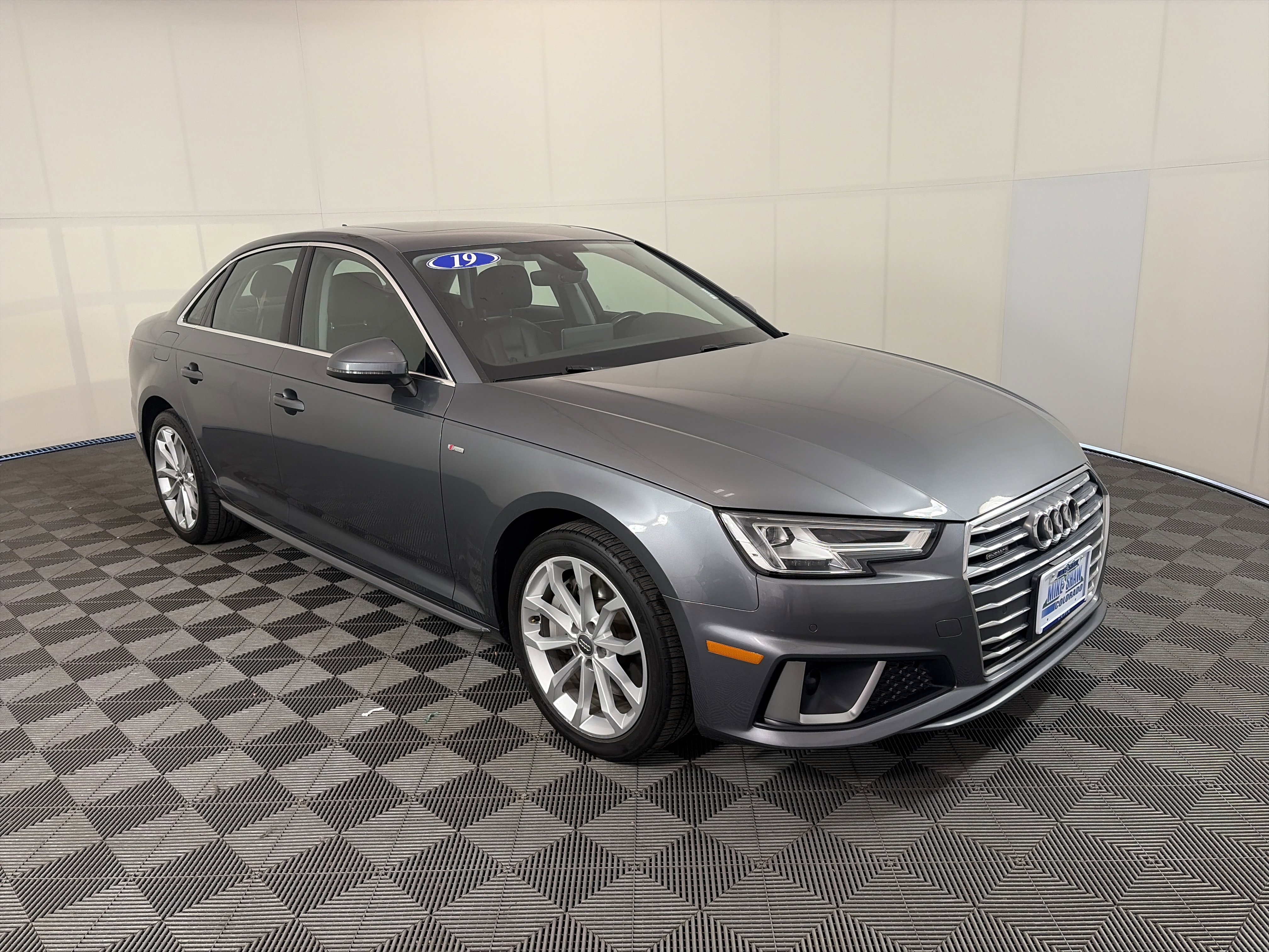 Used 2019 Audi A4 2.0T Premium Plus w/ Premium Plus Package image 3