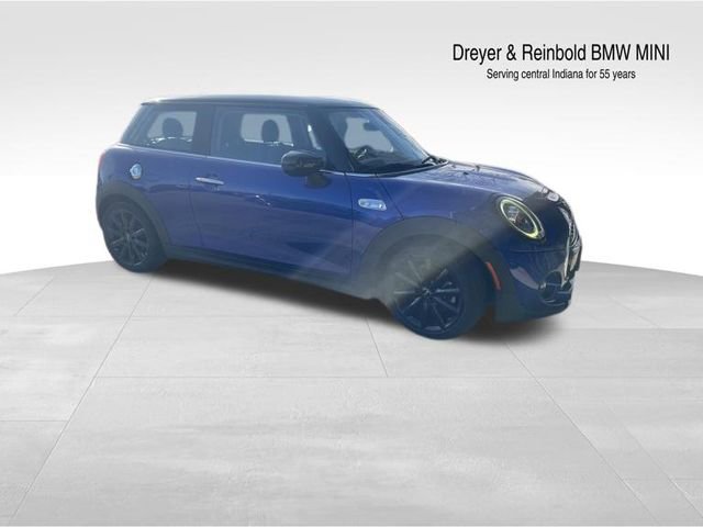 Used 2020 MINI Cooper S image 1