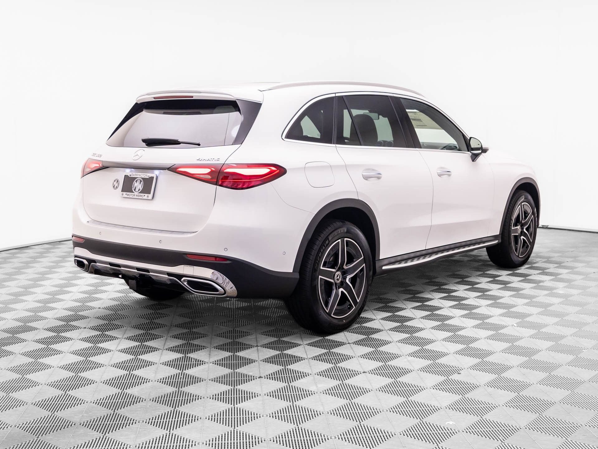 New 2027 Mercedes-Benz GLC 300 4MATIC image 5