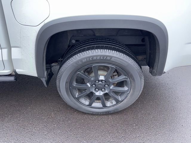 Used 2019 Chevrolet Colorado LT w/ Colorado RST Special Edition image 6