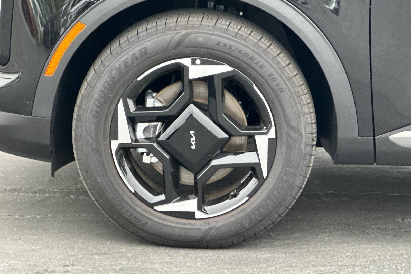 New 2026 Kia Sportage EX AWD/4WD image 25