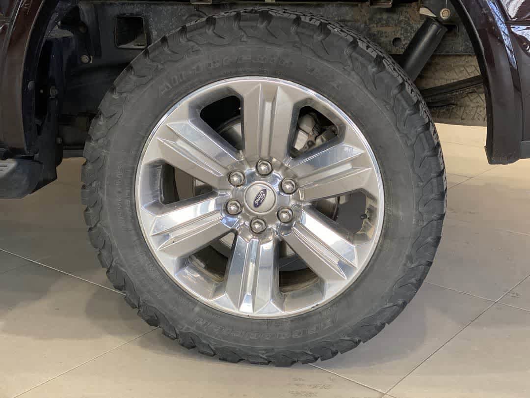 Used 2020 Ford F150 Lariat image 12