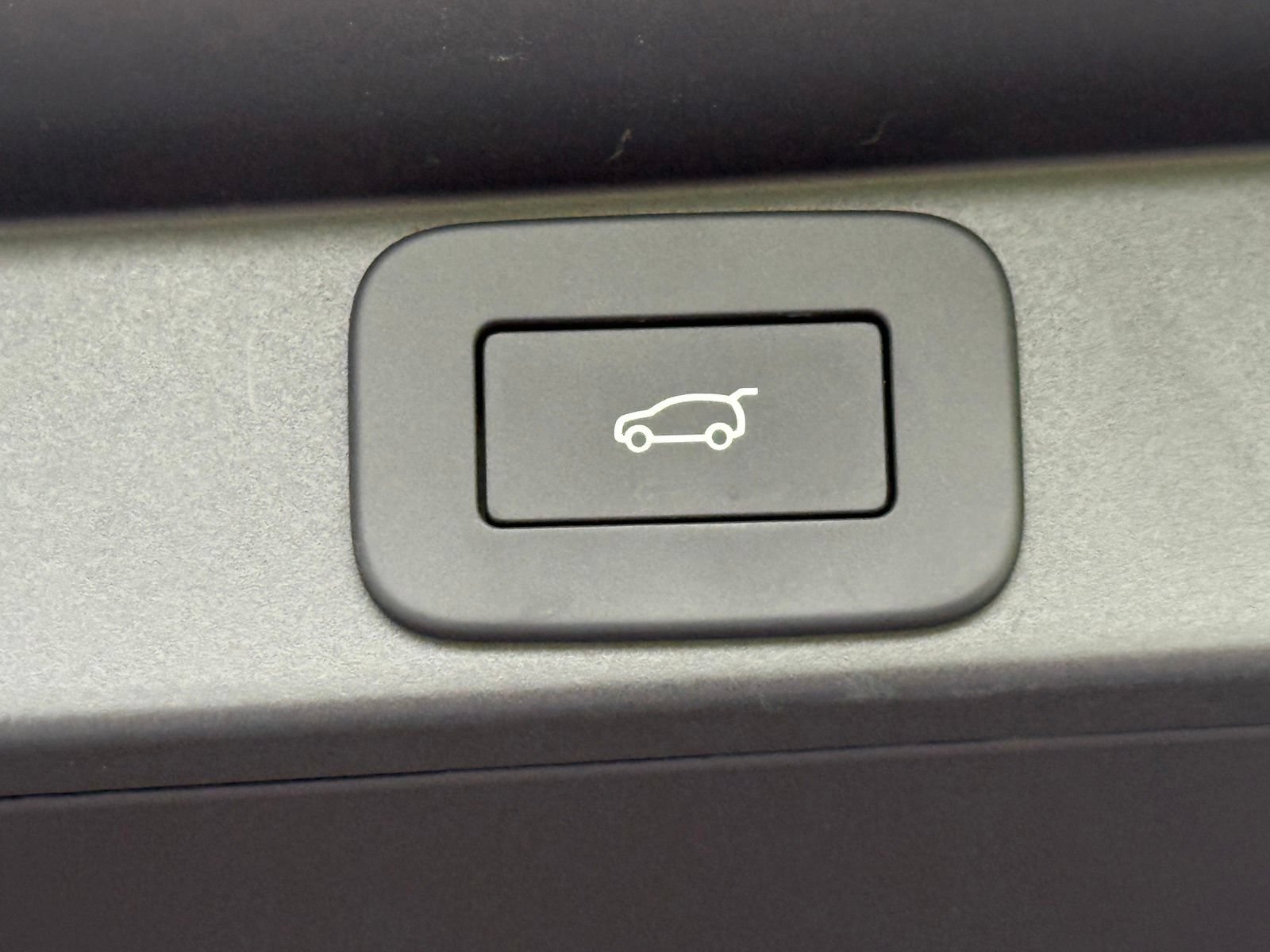 New 2027 Land Rover Range Rover Long Wheelbase SE AWD/4WD image 45