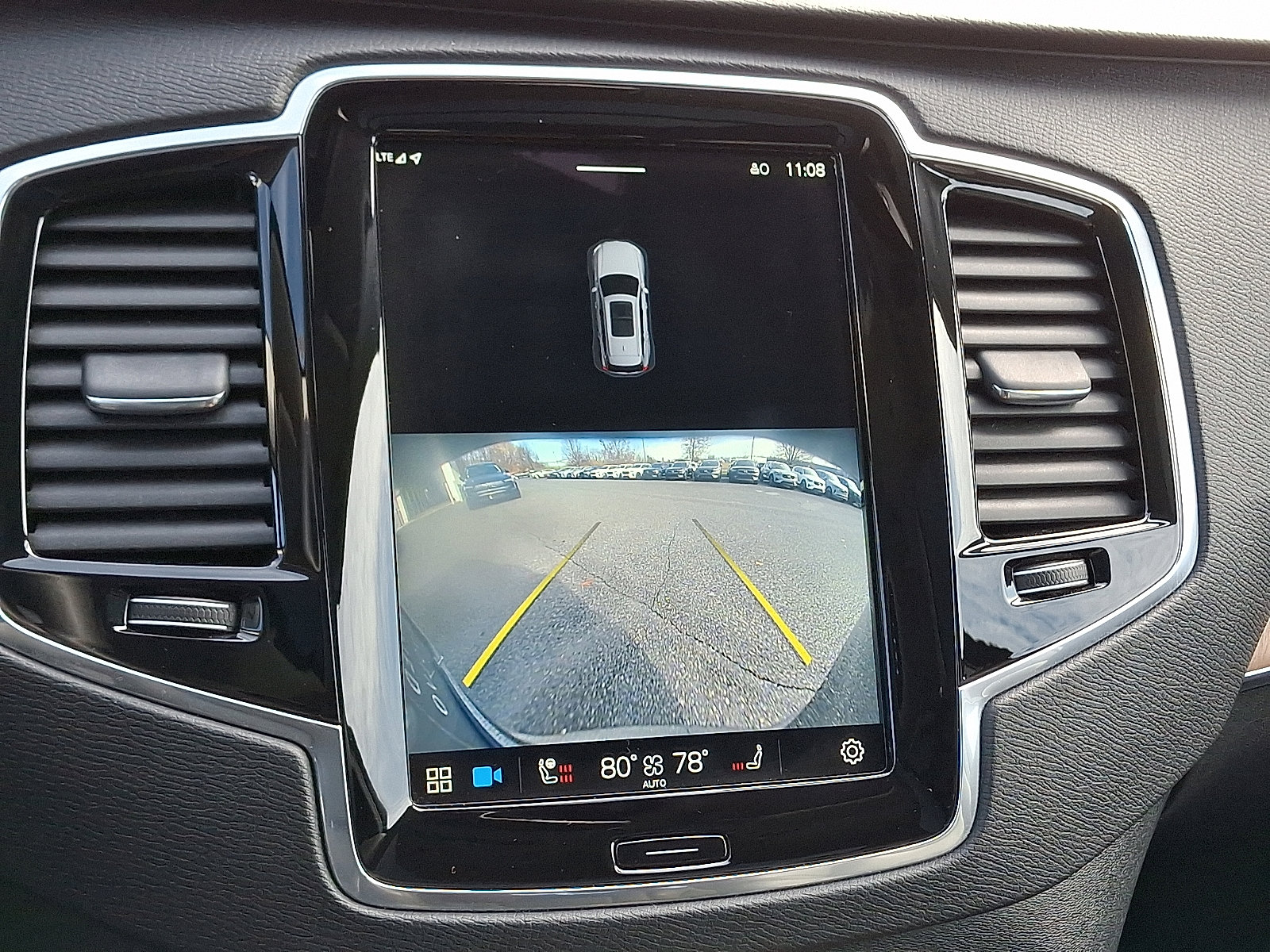 Used 2023 Volvo XC90 B5 Plus w/ Protection Package image 19