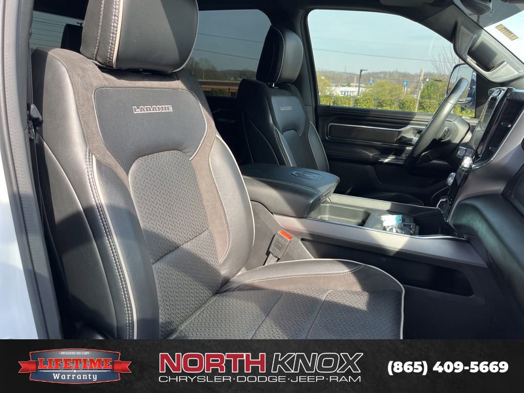 Used 2024 RAM 1500 Laramie AWD/4WD image 27
