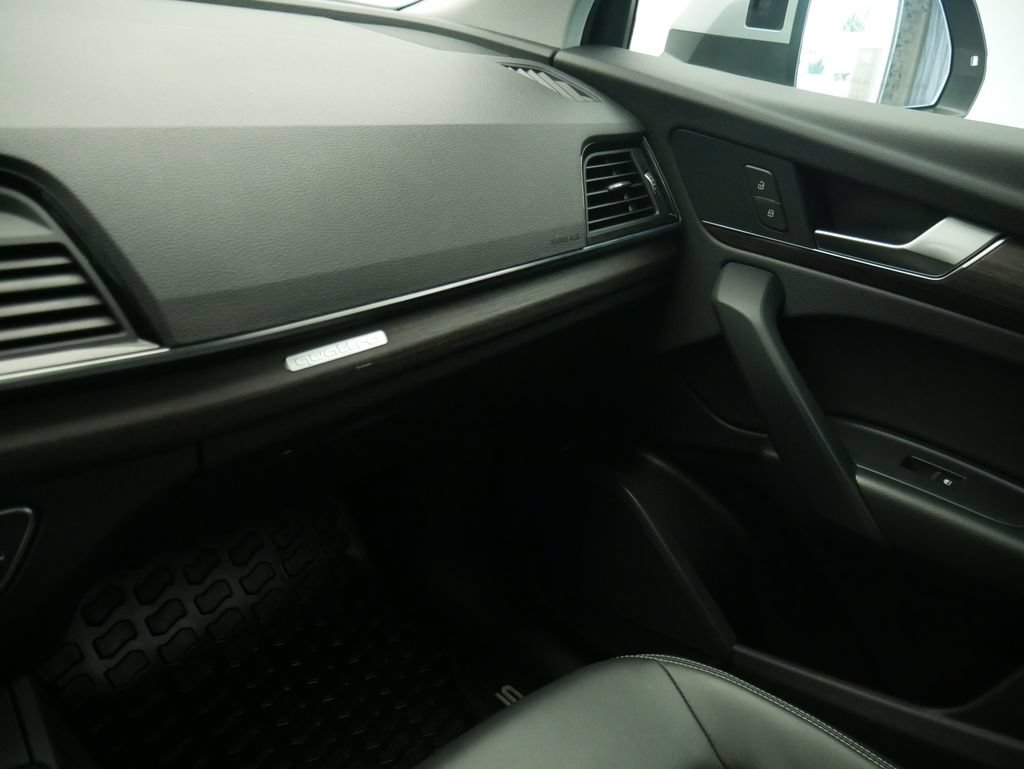 Certified 2023 Audi Q5 2.0T Premium w/ Convenience Package AWD/4WD image 34