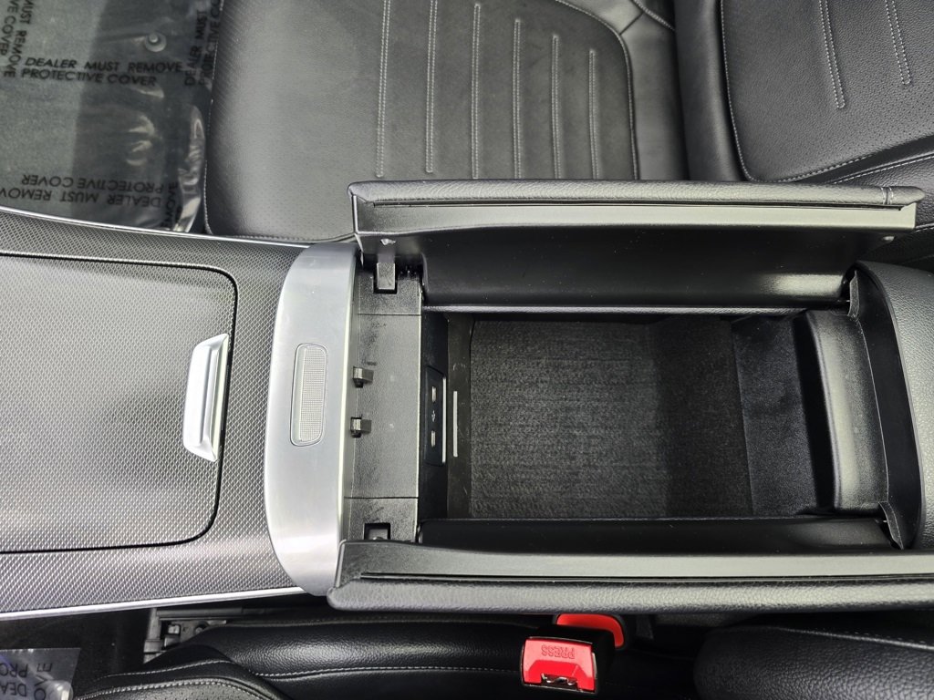 Used 2024 Mercedes-Benz C 300 Sedan image 25