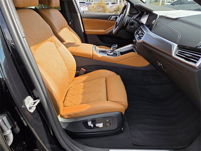 Used 2023 BMW X6 xDrive40i w/ Executive Package image 15