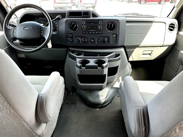 Used 2009 Ford E-350 and Econoline 350 XLT image 23