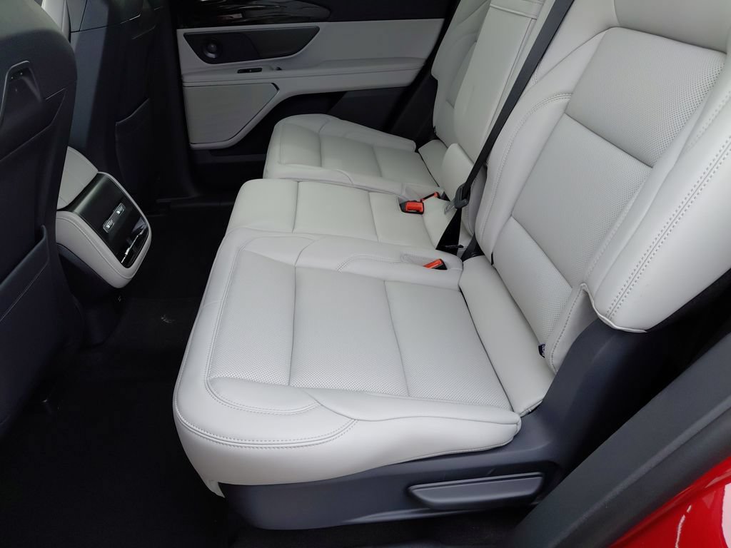 New 2026 Lincoln Nautilus Premier w/ Equipment Group 102A AWD/4WD image 23