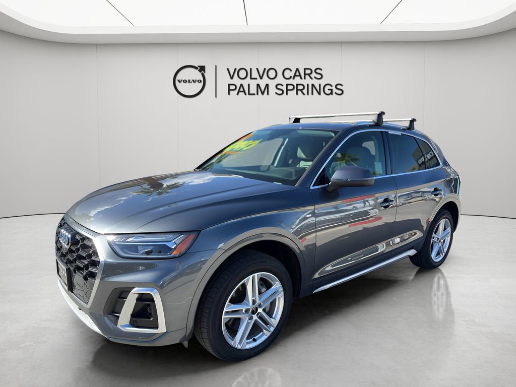 Used 2024 Audi Q5 e Premium Plus w/ Premium Plus Package image 3